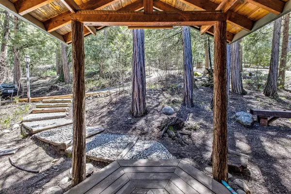 Idyllwild, CA 92549,52950 Middle Ridge DR