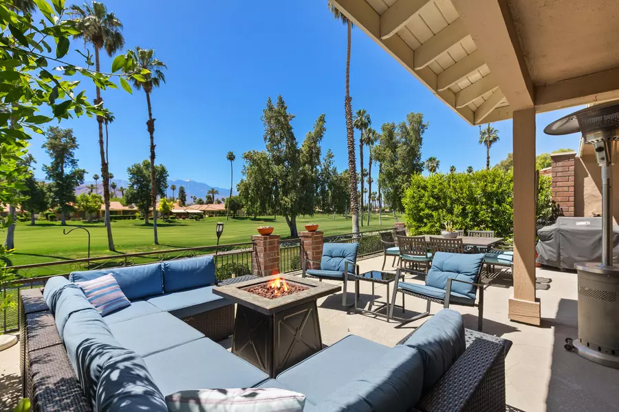 235 Santa Barbara CIR, Palm Desert, CA 92260