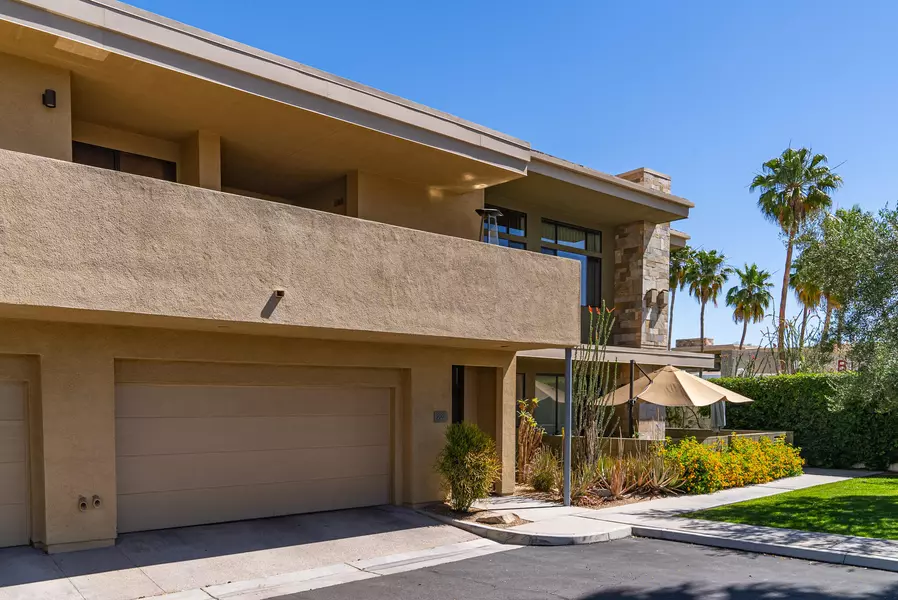 810 E Palm Canyon DR #202, Palm Springs, CA 92264