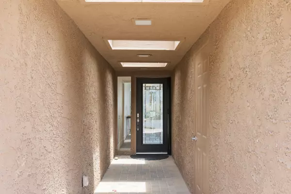 Palm Desert, CA 92260,73496 Dalea LN