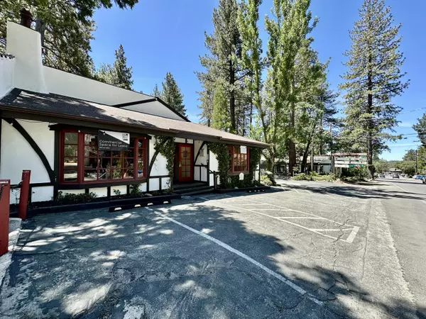 Idyllwild, CA 92549,54425 North Circle