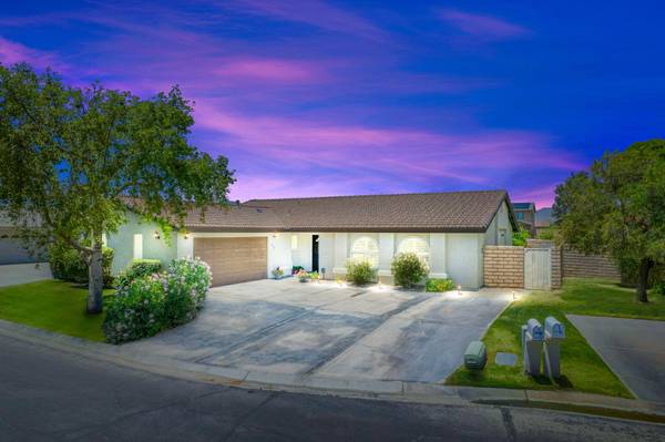 27140 Shadowcrest LN, Cathedral City, CA 92234