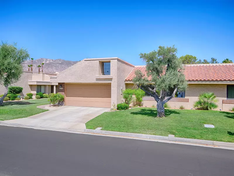 35537 Paseo Circulo W, Cathedral City, CA 92234