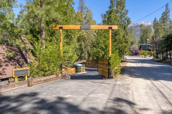 Idyllwild, CA 92549,25705 Tahquitz DR