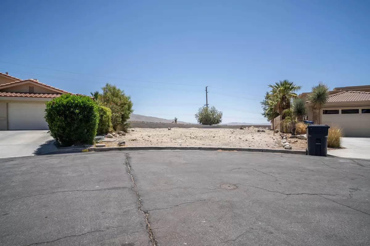 Desert Hot Springs, CA 92240,0 Leonard CT