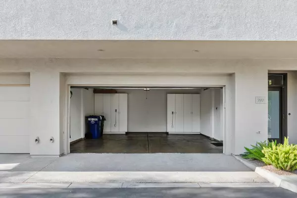 Palm Springs, CA 92264,780 E Palm Canyon DR #202