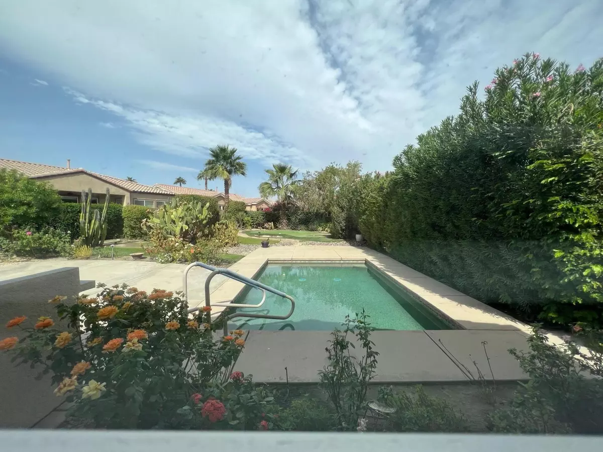 La Quinta, CA 92253,81650 Prism DR