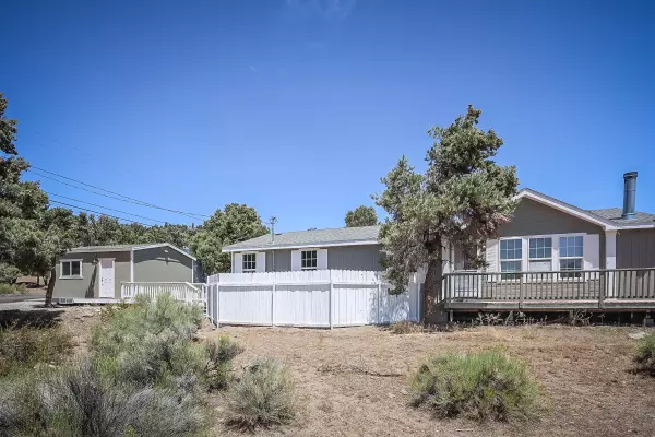 1865 Pond DR, Big Bear City, CA 92314