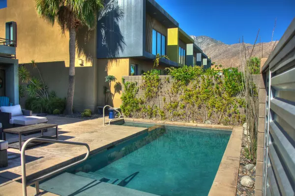 Palm Springs, CA 92262,290 Cheryl DR