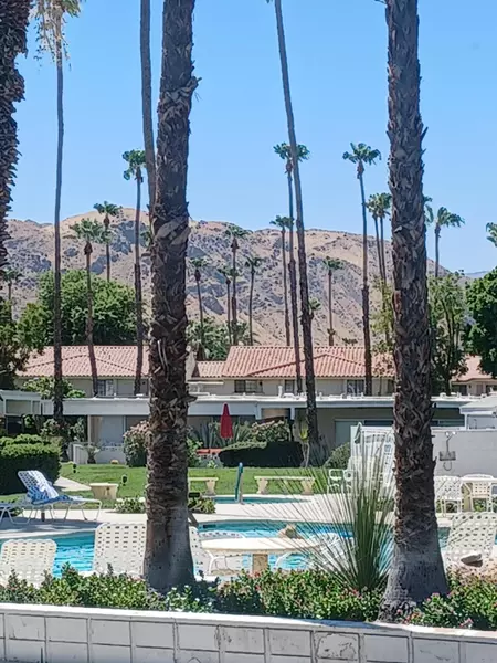 2033 Ramon RD #2a, Palm Springs, CA 92264