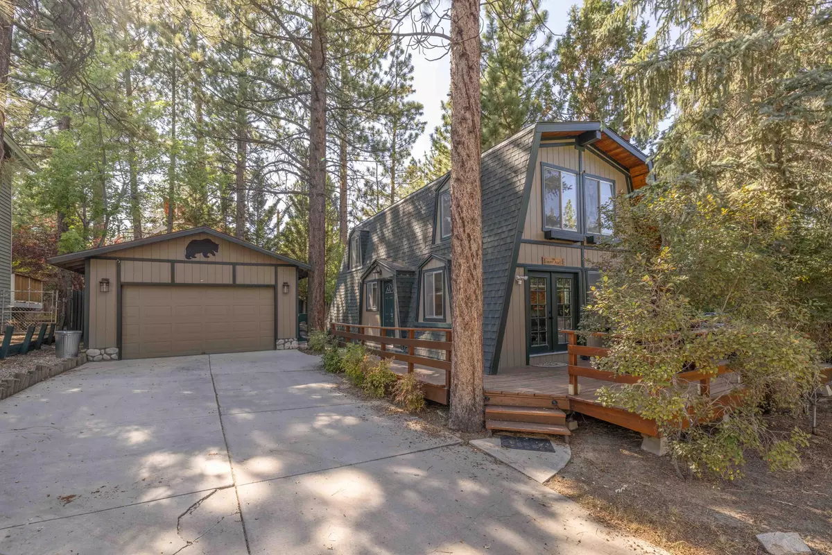 Big Bear, CA 92314,557 Pinewood DR