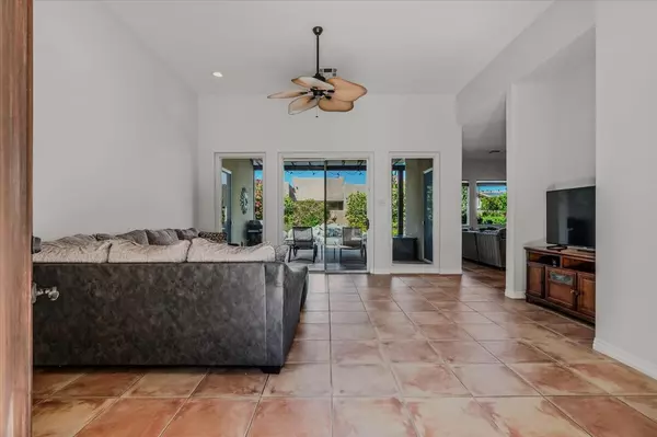 Palm Desert, CA 92211,81 Sedona CT