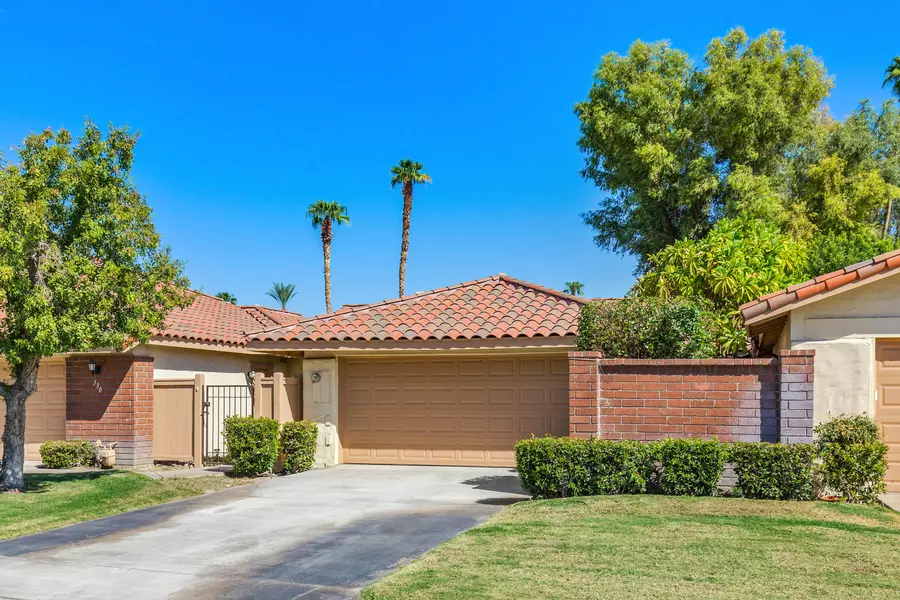 332 Sierra Madre S, Palm Desert, CA 92260