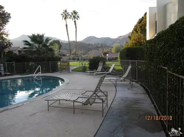 48728 Desert Flower DR, Palm Desert, CA 92260