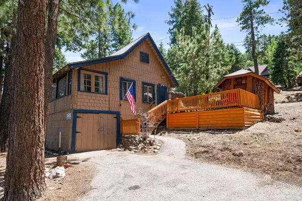 Big Bear Lake, CA 92315,1118 Club View DR