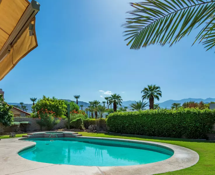 21 Gleneagle DR, Rancho Mirage, CA 92270