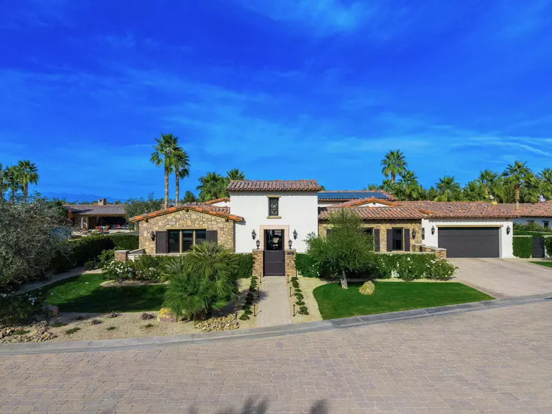 8 Via Lantico, Rancho Mirage, CA 92270