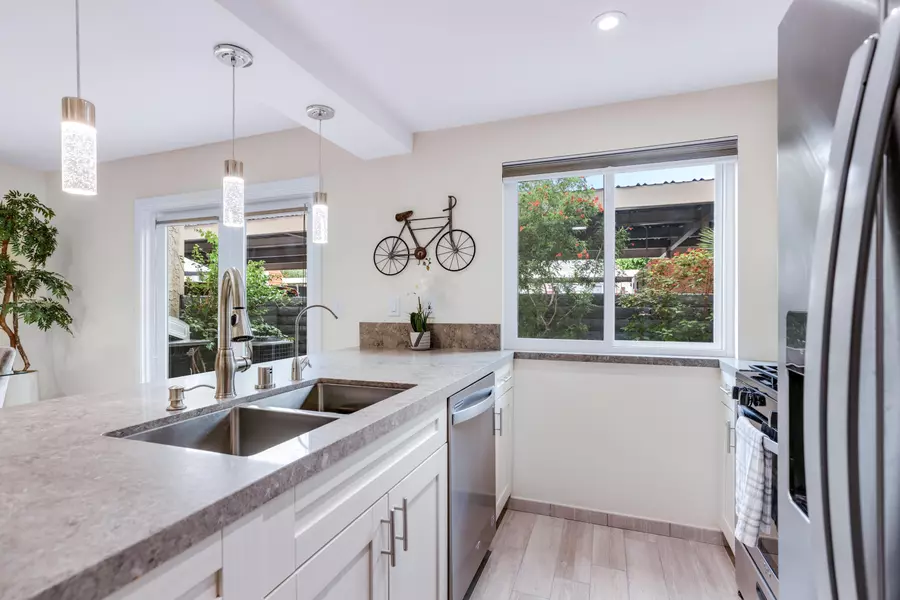 2274 N Indian Canyon DR #C, Palm Springs, CA 92262
