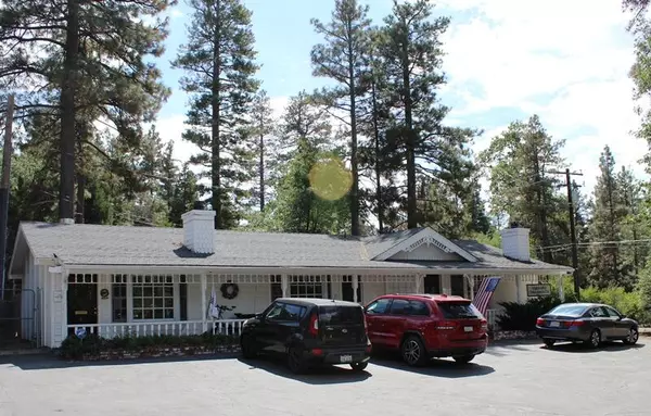 Idyllwild, CA 92549,54545 North Circle DR