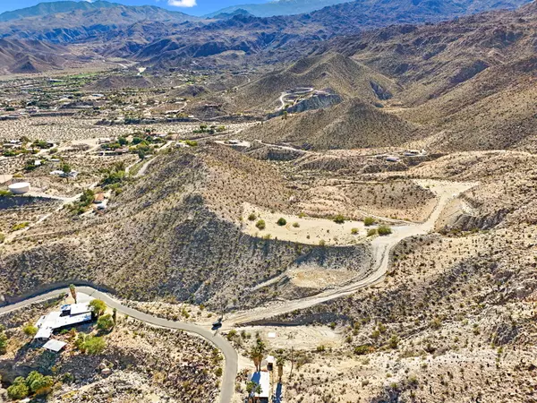 Palm Desert, CA 92260,2 Oasis Trail