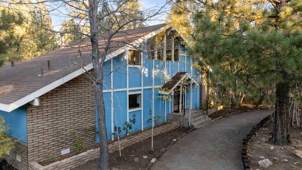 229 Oriole DR, Big Bear Lake, CA 92315