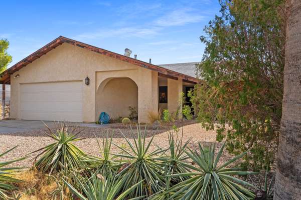 66187 Avenida Suenos, Desert Hot Springs, CA 92240