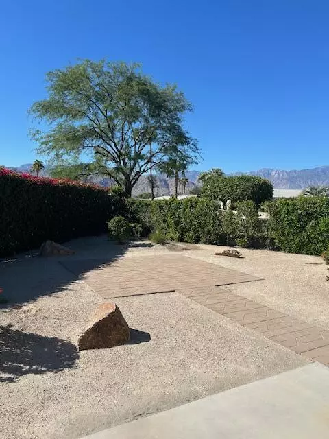 Palm Desert, CA 92260,72955 Cabazon Peak DR