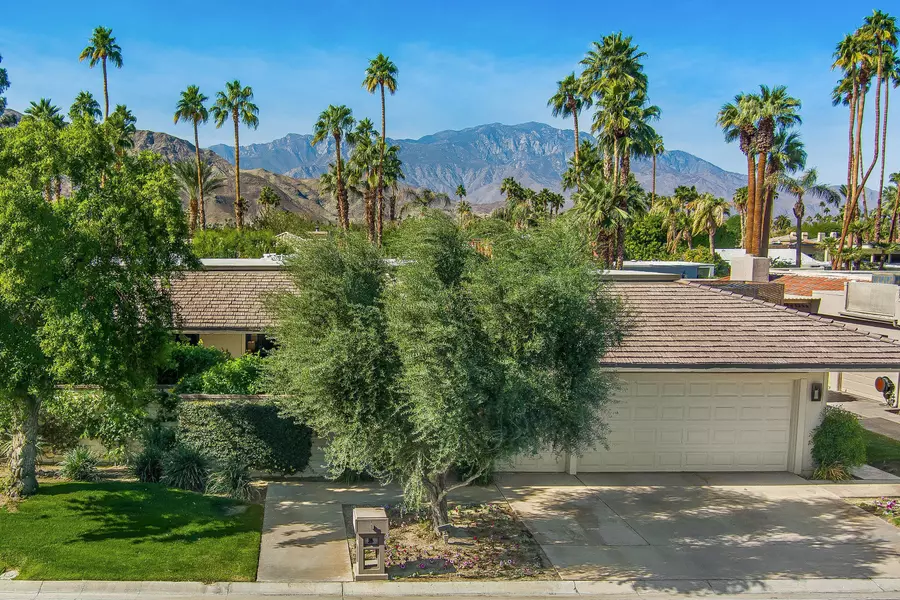 32 Cornell DR, Rancho Mirage, CA 92270