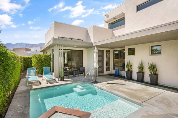 193 Desert Song LN, Palm Springs, CA 92262