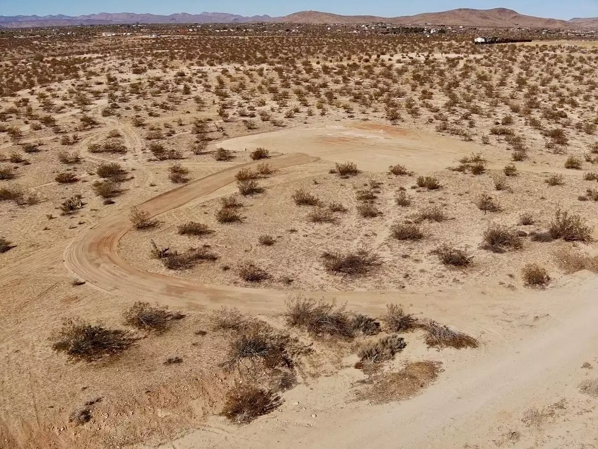 Joshua Tree, CA 92252,3734 Outpost RD