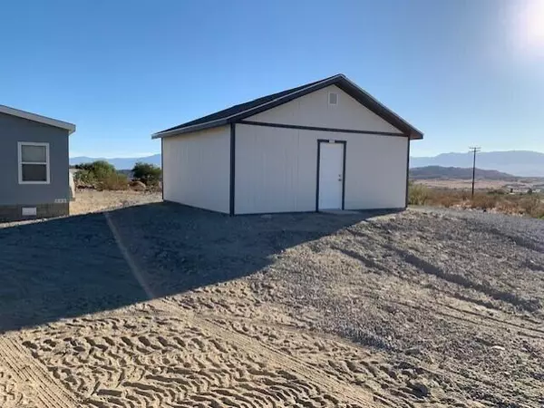 Desert Hot Springs, CA 92241,21460 Penny LN