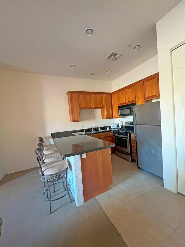 La Quinta, CA 92253,50590 Santa Rosa Plaza #2