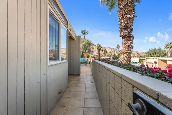 Palm Desert, CA 92260,251 Sandpiper ST