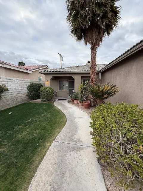 La Quinta, CA 92253,53275 Avenida Mendoza