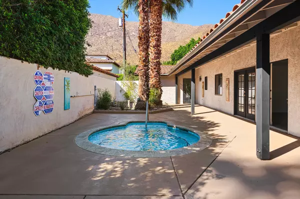 225 S Cahuilla RD, Palm Springs, CA 92262