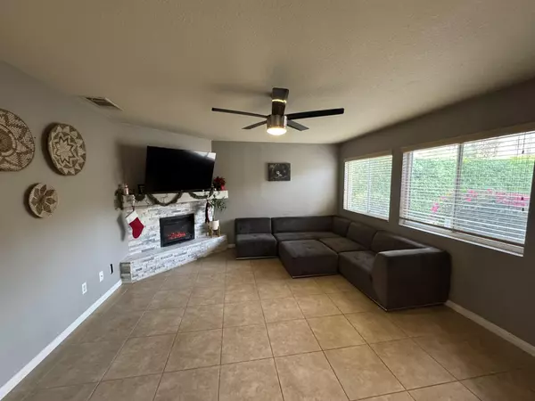 La Quinta, CA 92253,53860 Avenida Herrera