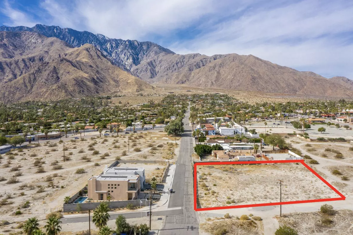 Palm Springs, CA 92262,0 W VíA Olivera