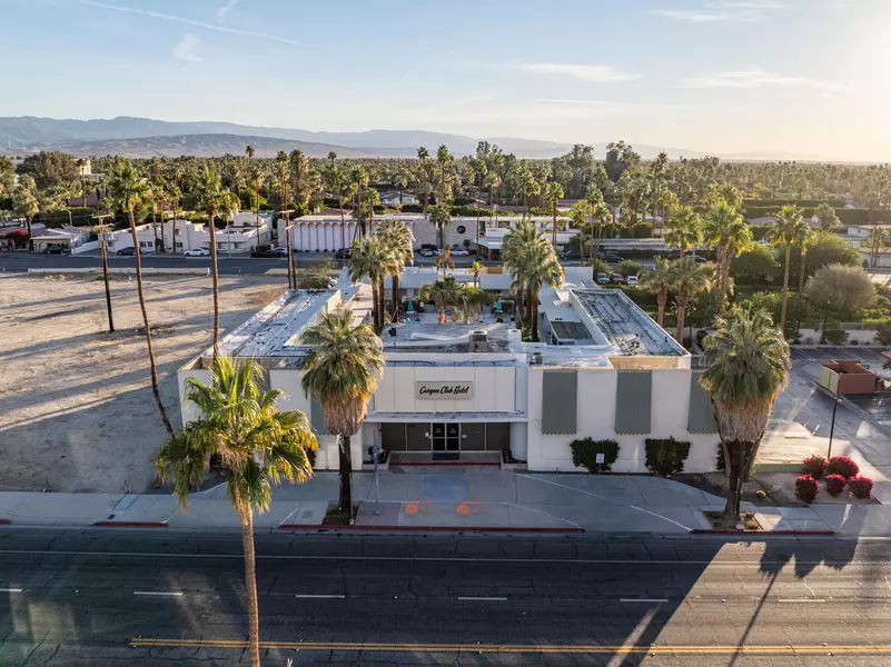 960 N Palm Canyon DR, Palm Springs, CA 92262