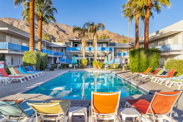 Palm Springs, CA 92262,960 N Palm Canyon DR