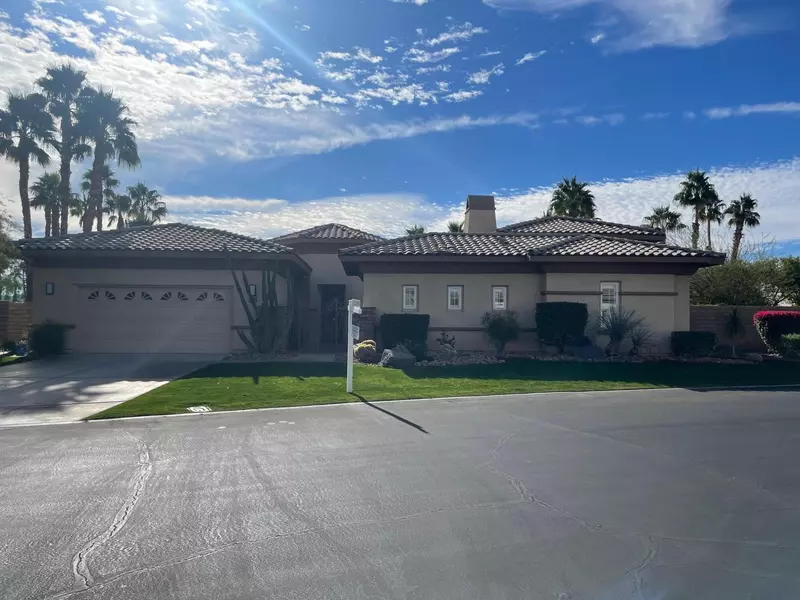 30 Oakmont DR, Rancho Mirage, CA 92270