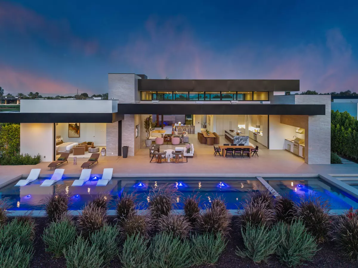 La Quinta, CA 92253,53595 Pike PL