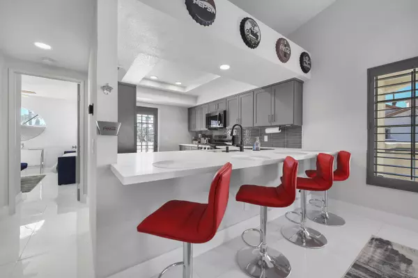 Palm Desert, CA 92211,149 Desert Falls DR E