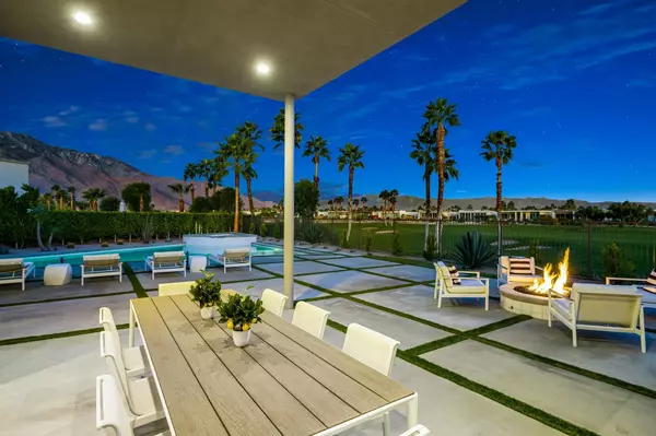 Palm Springs, CA 92262,4487 Alcala WAY