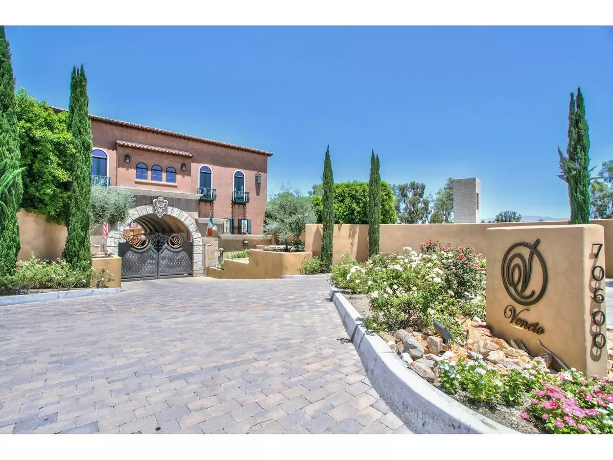 Rancho Mirage, CA 92270,215 Via Veneto