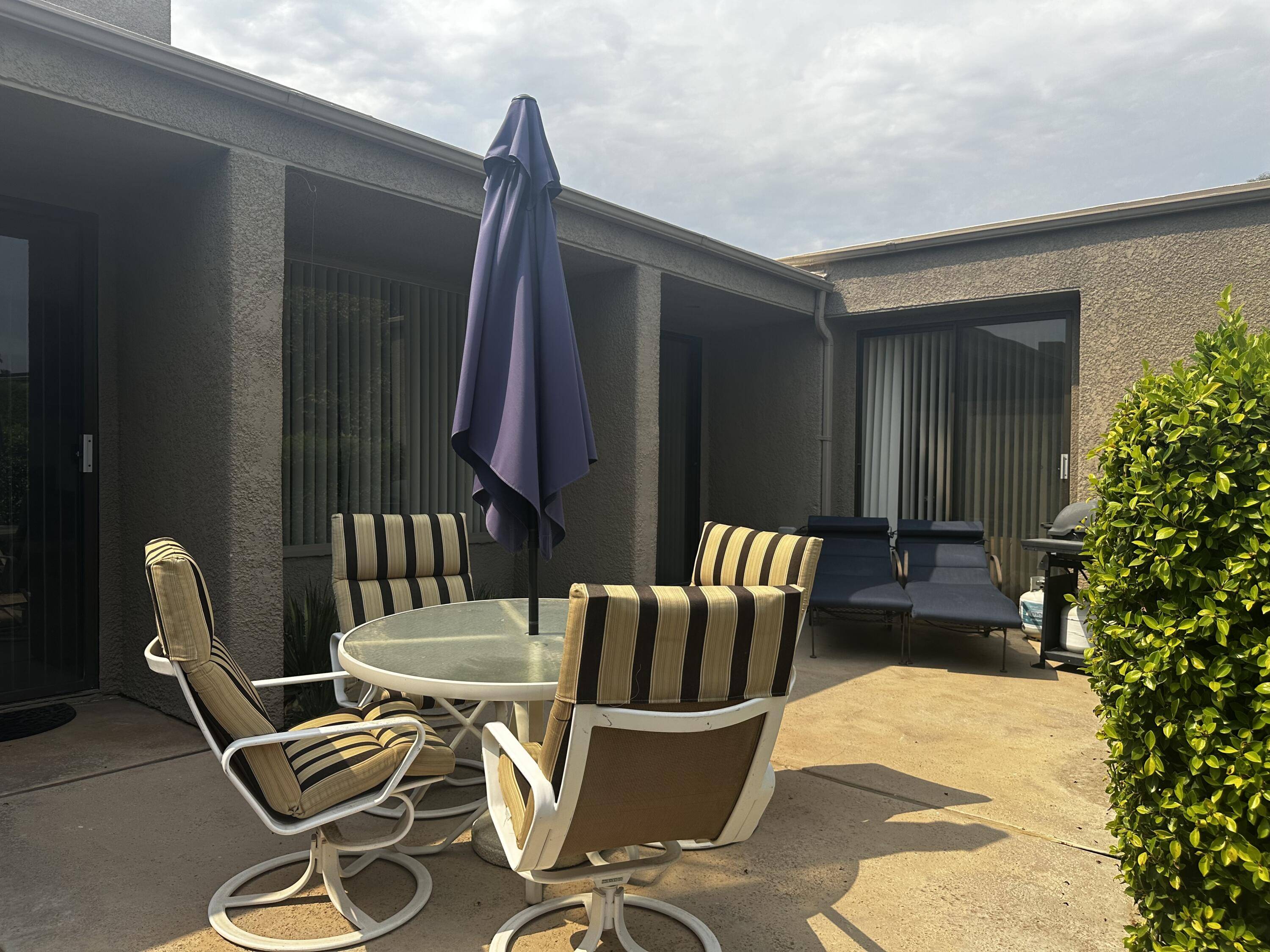 Rancho Mirage, CA 92270,547 Desert West DR