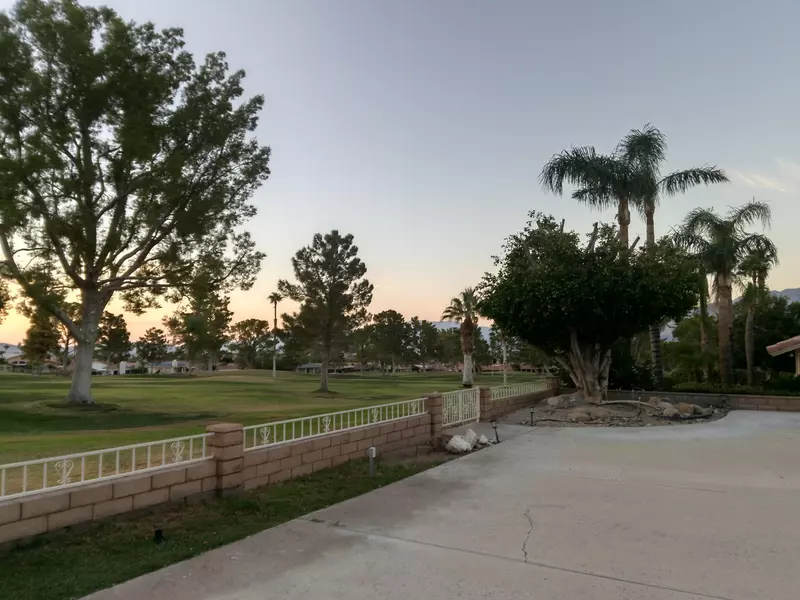 8796 Clubhouse BLVD, Desert Hot Springs, CA 92240