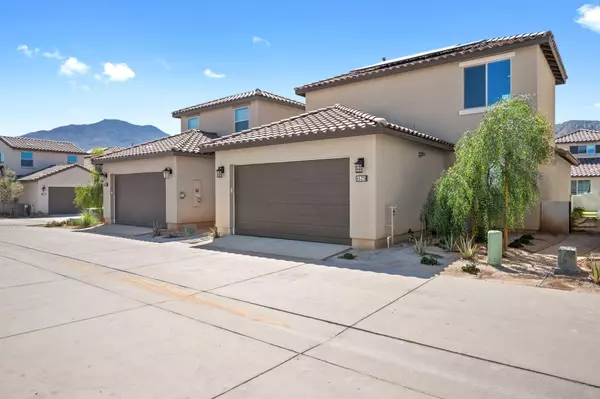 La Quinta, CA 92253,80378 Whisper Rock WAY