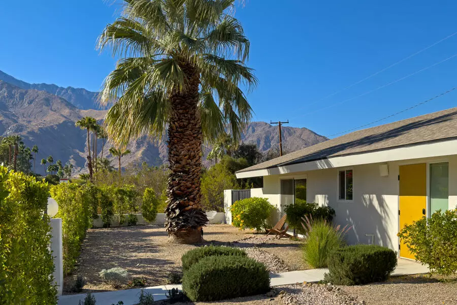 1190 E Buena Vista DR, Palm Springs, CA 92262