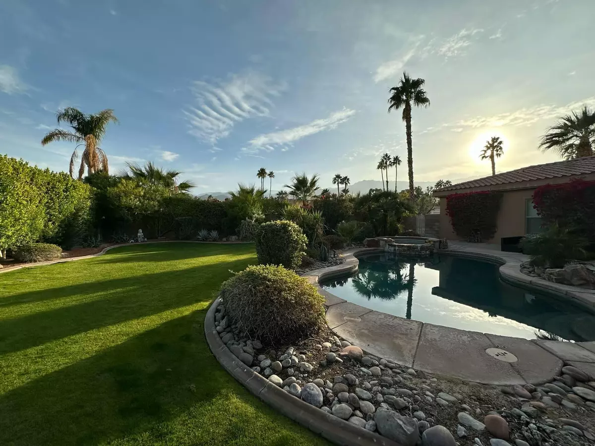 Palm Desert, CA 92260,72646 Spyglass LN