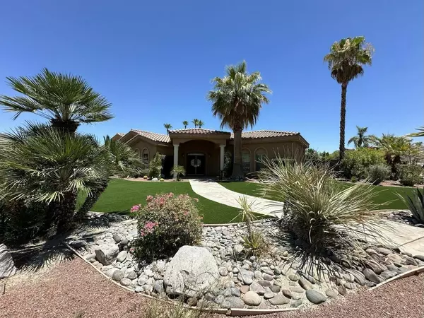 Palm Desert, CA 92260,72646 Spyglass LN